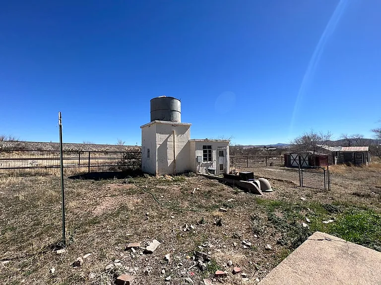2500 W Highway 90 — Photo 8