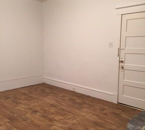 2nd image of 602 Palmer St APT 6