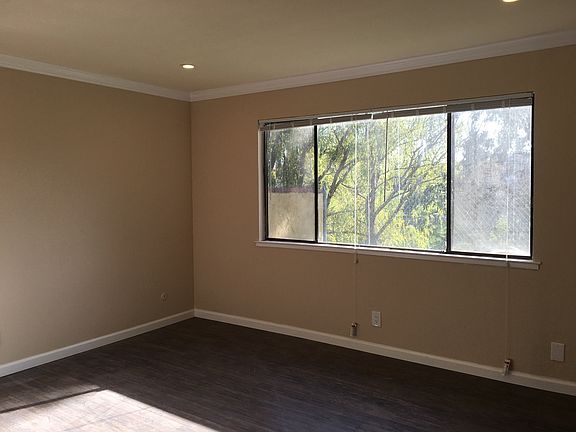 5th image of 2507 Cathy Ct #A