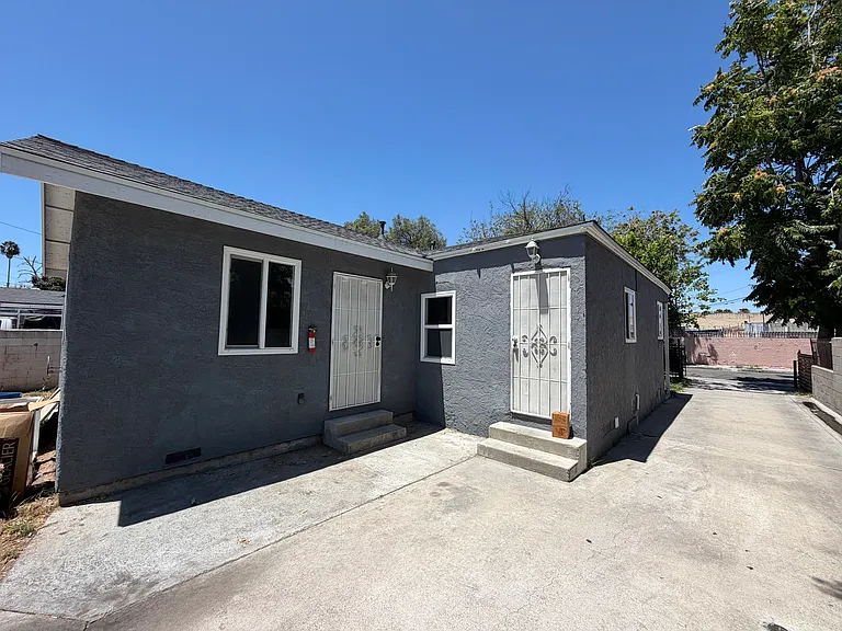 3310 Palm Ave — Photo 4