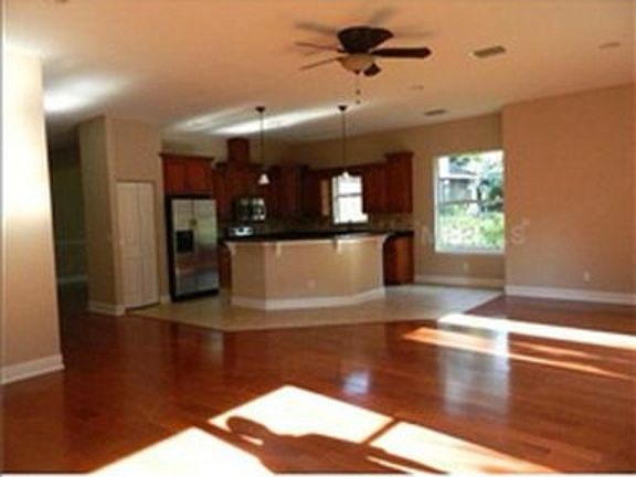5th image of 303 Bannockburn Ave