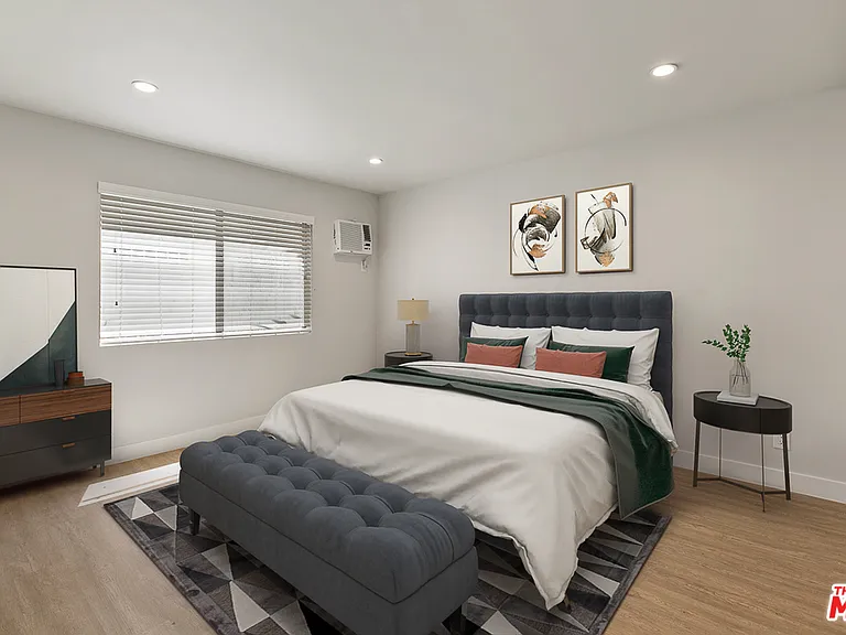 3314 Mentone Ave #8 — Photo 2