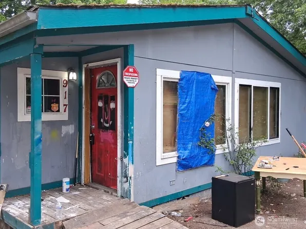 917 Wilbert Avenue, Bremerton, WA 98312