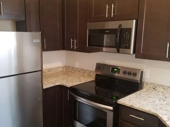 242 5th St #5, Jersey City, NJ 07302