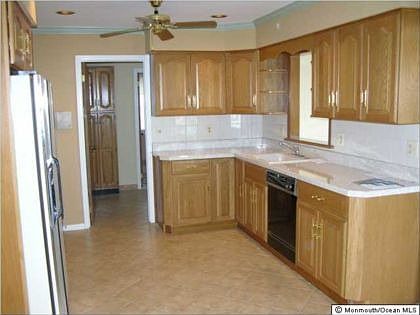 4th image of 21 Crane Way