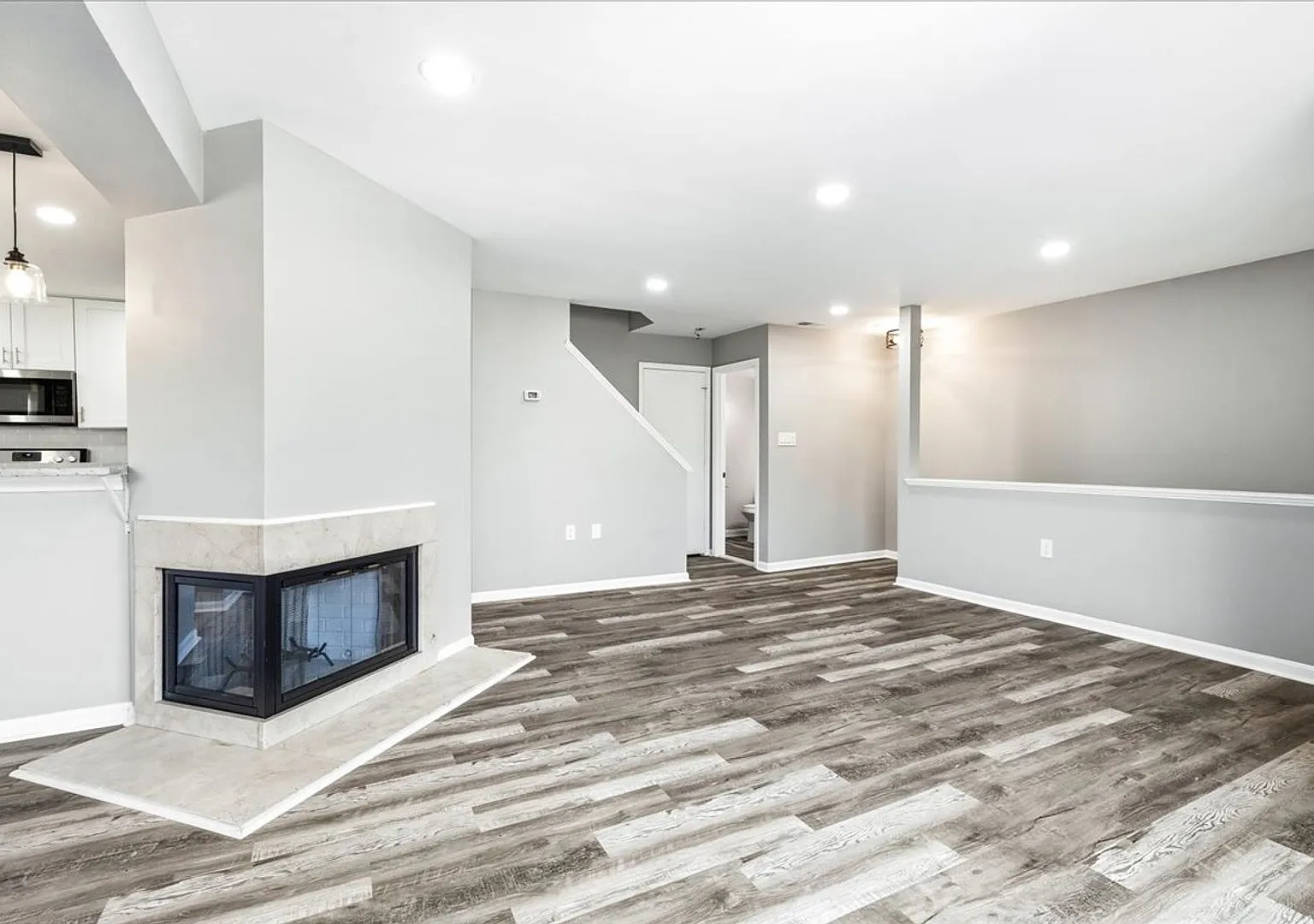 Premium Property in Frederick w/ Community pool — Photo 1