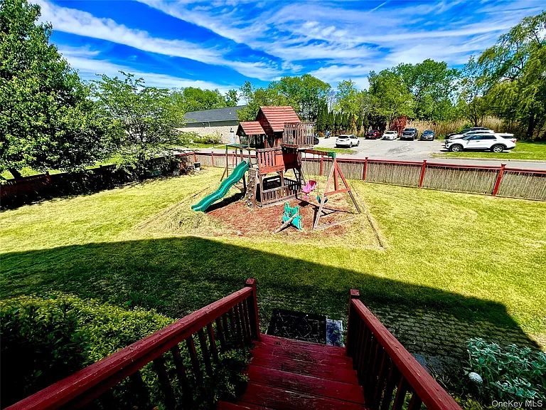 60 Peach Pl — Photo 42