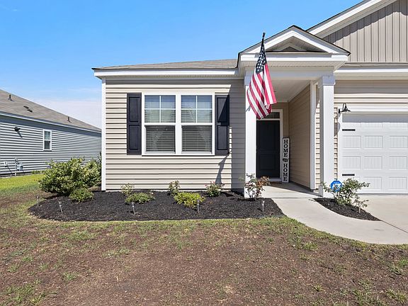 2nd image of 3923 Nandina Ct.
