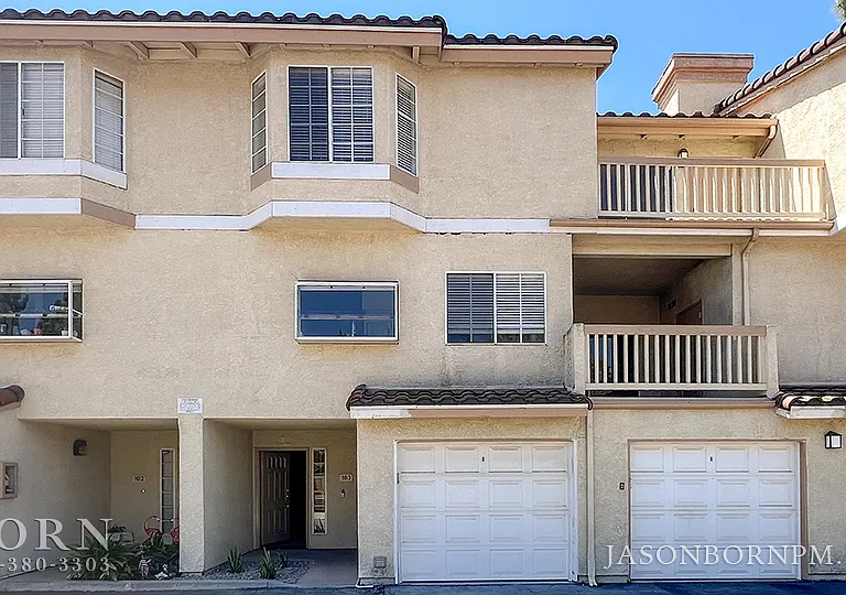 5782 Oak Bank Trl — Photo 1