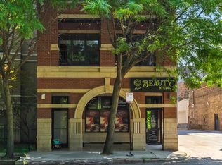 2343 W Montrose Ave APT 101, Chicago, IL 60618