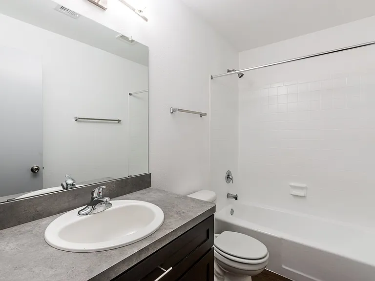 1902 Valley Hill Cir #B — Photo 19