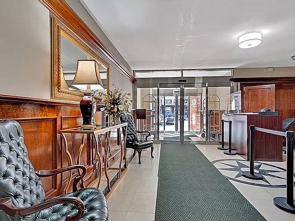 5th image of 225 Saint Pauls Ave APT 14B
