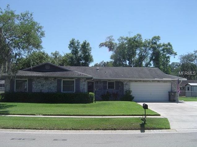 2nd image of 509 Gay Rd