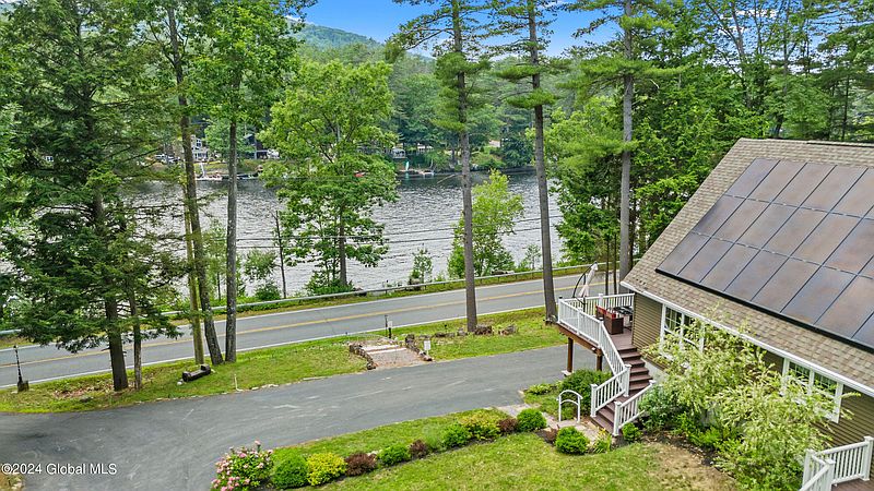 5th image of 746 E River Drive