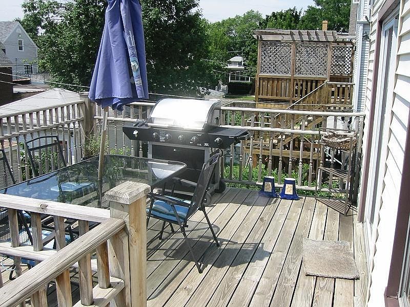 1st image of 2443 W Warner Ave #2