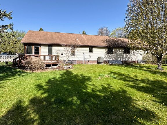 2nd image of 608 Pinetree Dr