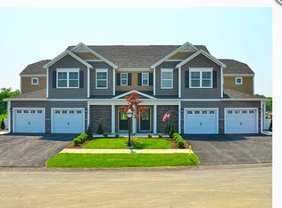 37 Stacey Ct, Cohoes, NY 12047