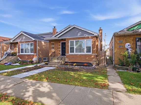 3rd image of 4737 S Leamington Ave