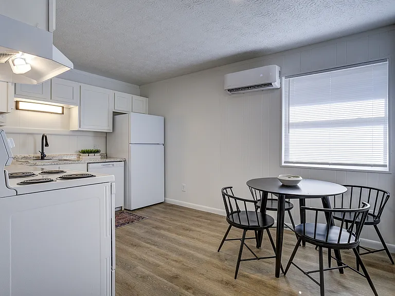822 Carolina Dr #309 — Photo 5