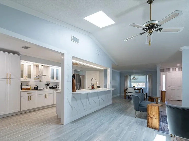 6908 Arbor Oaks Cir — Photo 8