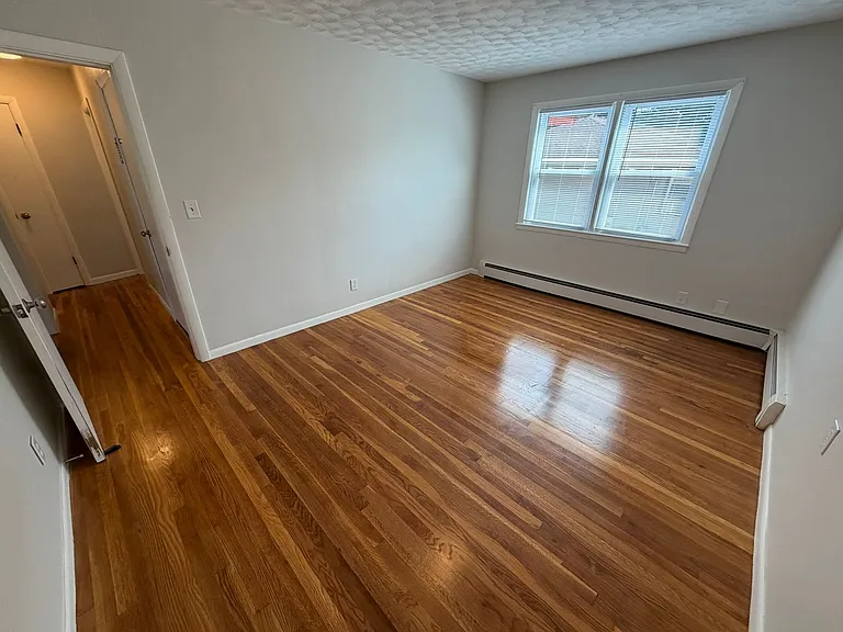 544, 546, 546-1/2 Chandler Street — Photo 11