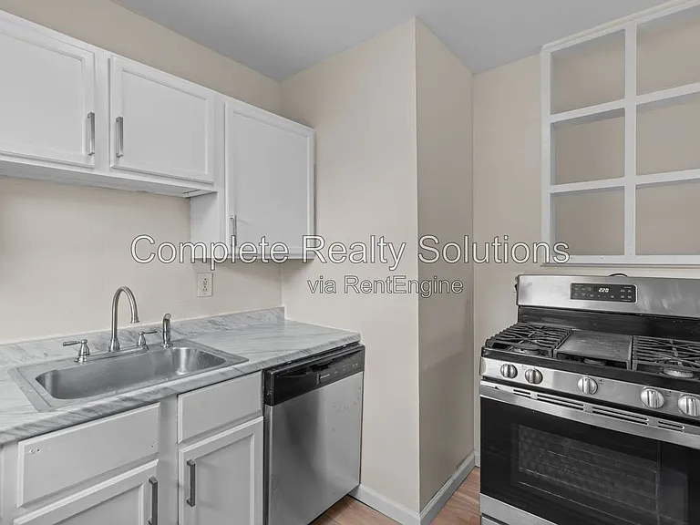5661 Bermuda Dr — Photo 10