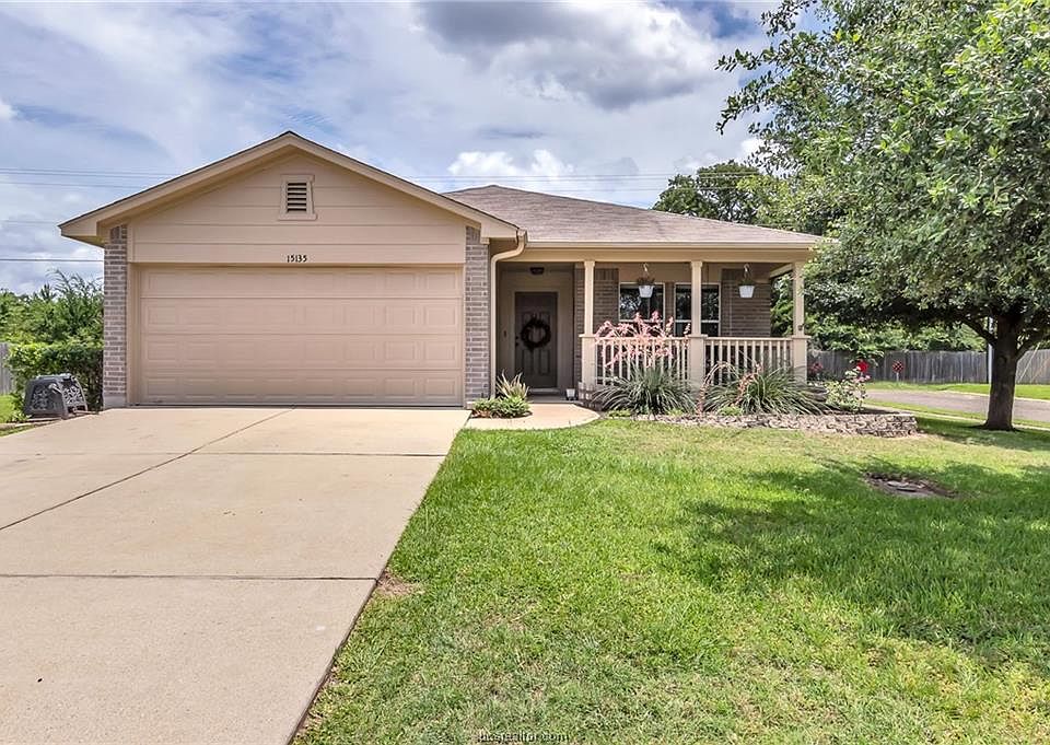 1st image of 15135 Faircrest Dr