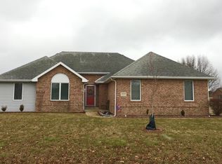 7808 W Kennedy Pkwy, Yorktown, IN 47396