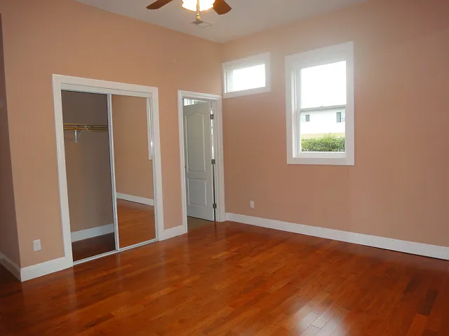 4 bed, 1800 sqft, $1,299 — Photo 3