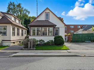 4 Manning St, Saint Catharines, ON L2R1H9