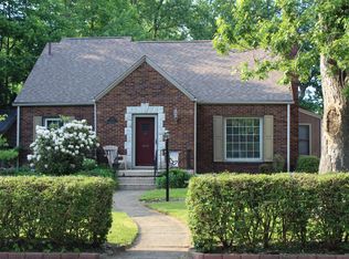 703 Colonial Blvd NE, Canton, OH 44714