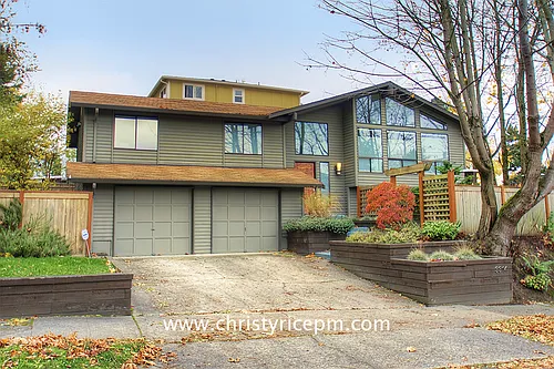 3314 E Pike St Photo 1