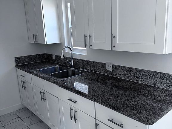 3rd image of 2250-2260 W Kenrich Ct #2252A