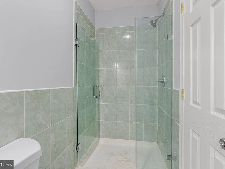 1719 S 18th St — Photo 30