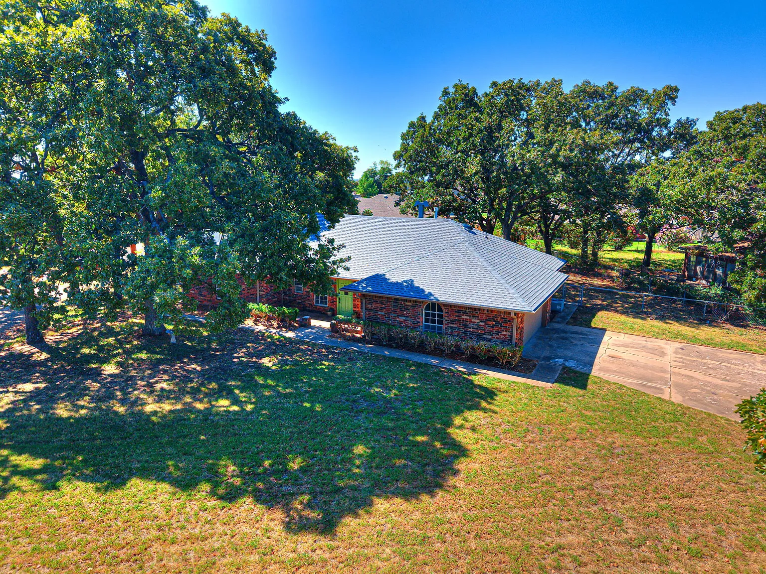 107 Clador — Photo 4
