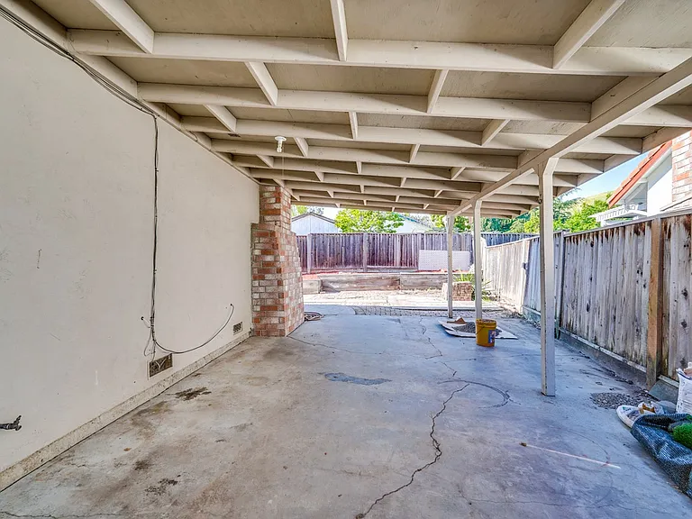 2023 Portsmouth Ct — Photo 13