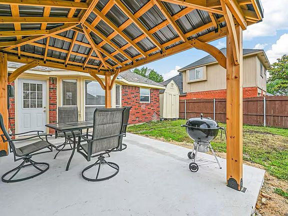 Patio/gazebo