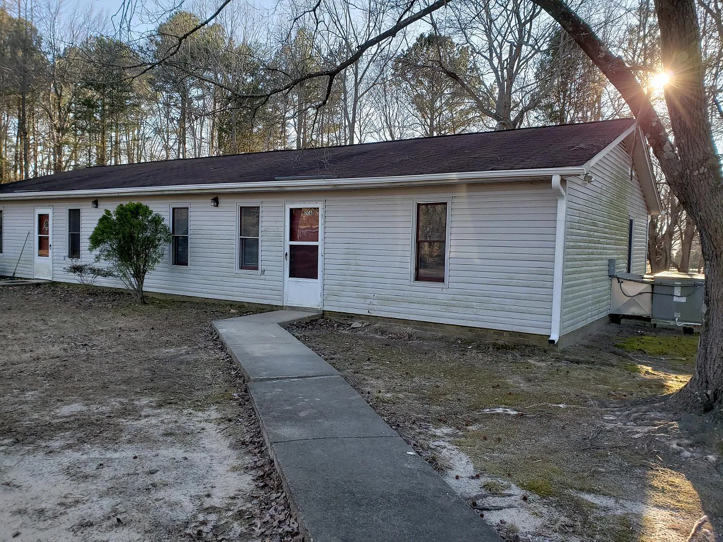 2 bed, 1.0 bath, 800 sqft, $1,200 — Photo 1