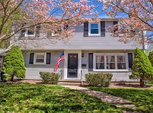 9 Denson Rd, Lincoln, RI 02865