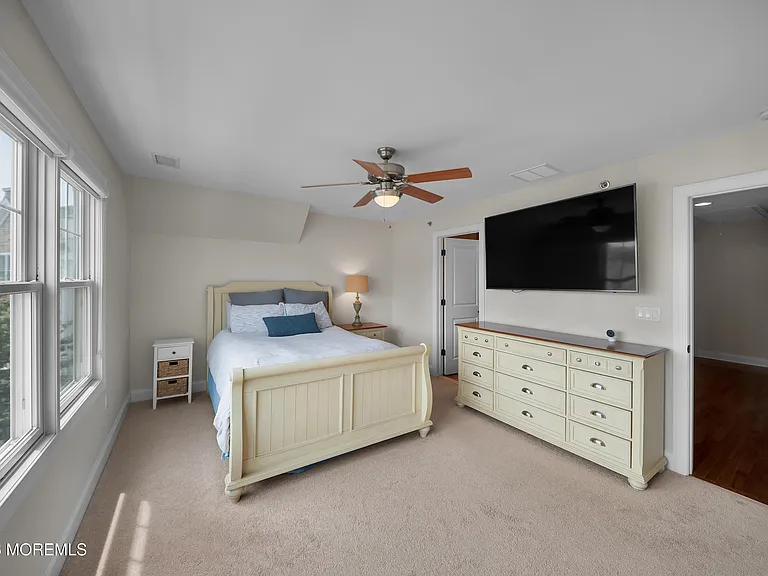 302 Villa Dr — Photo 32