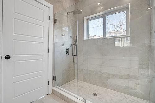3rd image of 18 Bryant Ave