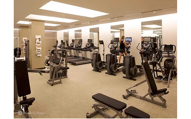 Sold by Douglas Elliman | media 15