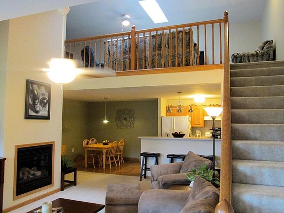 3rd image of 480 N Silverbrook Dr Unit 204