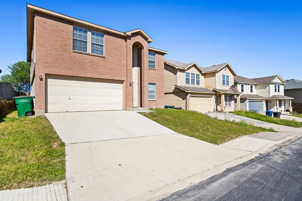 Building Photo - 13415 Rhodes Villa