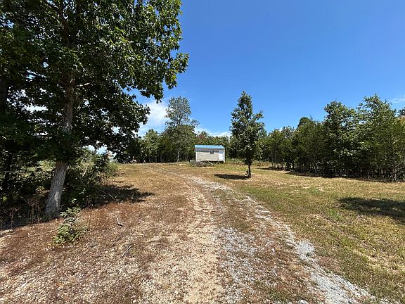 3rd image of 10720 Sackett Road