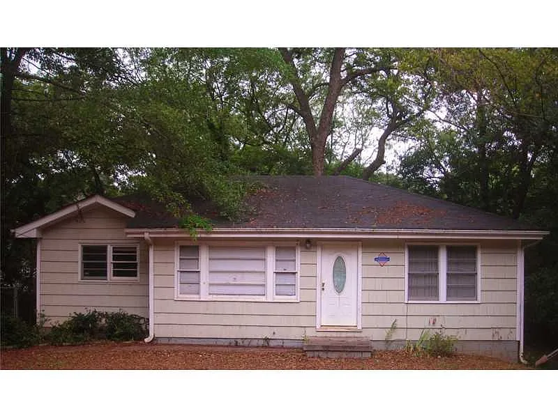 2267 Fernwood Dr photo 1