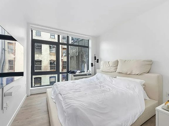 5th image of 114 Mulberry St #503
