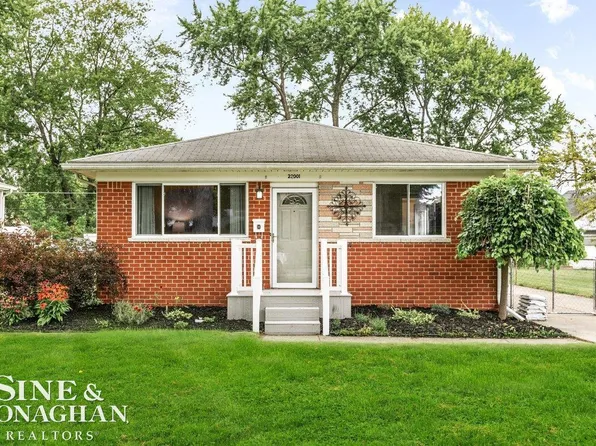 23001 Euclid St, Saint Clair Shores, MI 48082