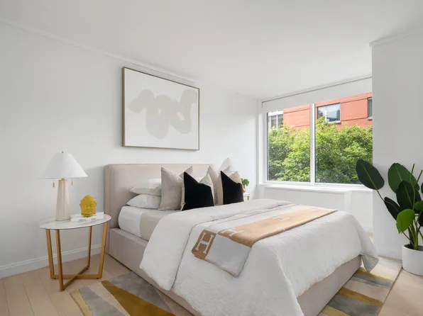 212 Warren Street image 10 of 20