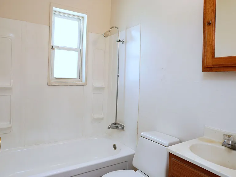 2301 Waverly Dr — Photo 41